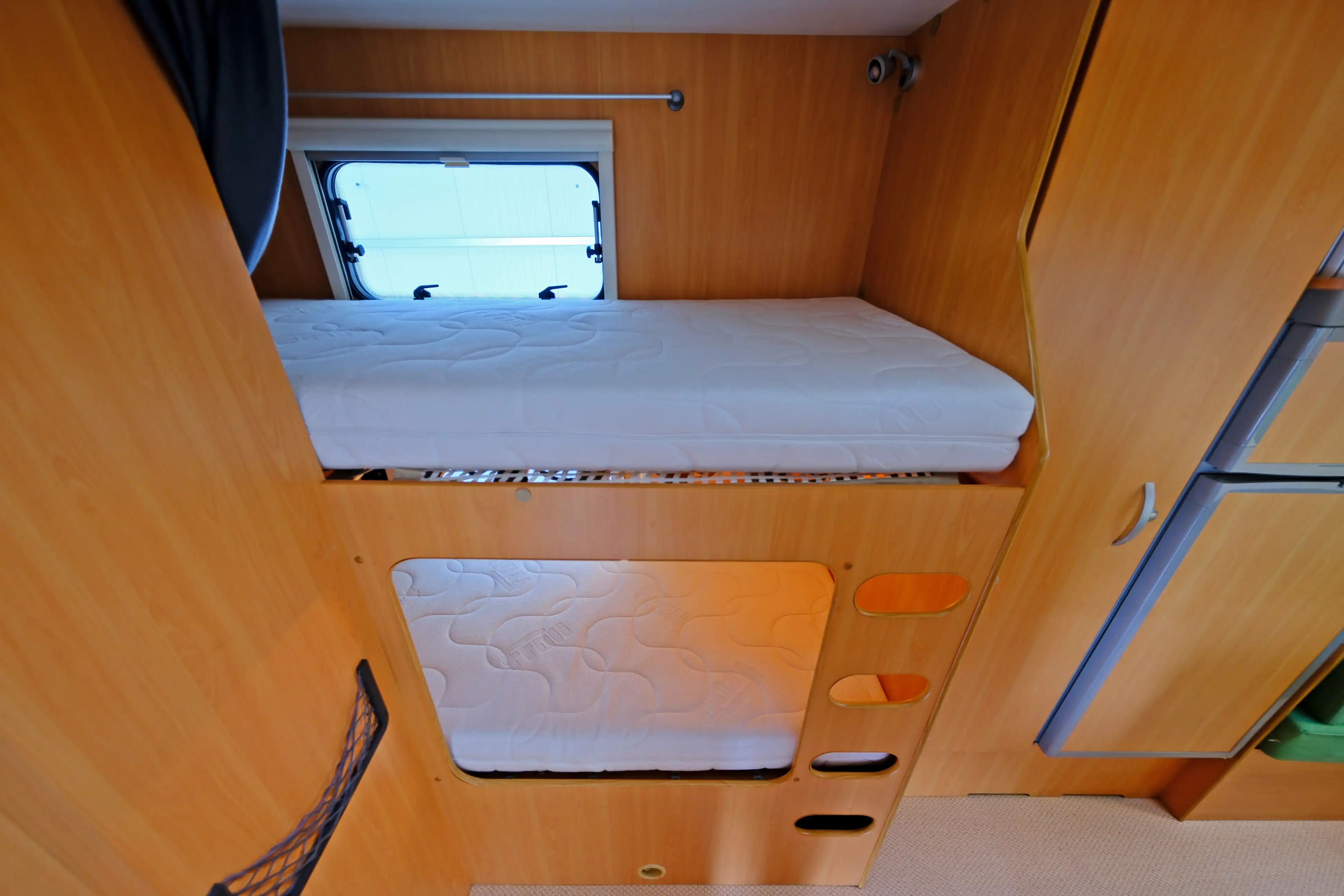 PILOTE Aventura A 710